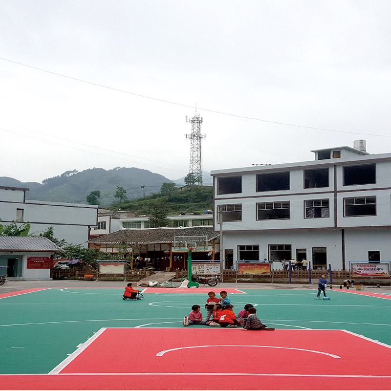 貴州習(xí)水藍(lán)球場